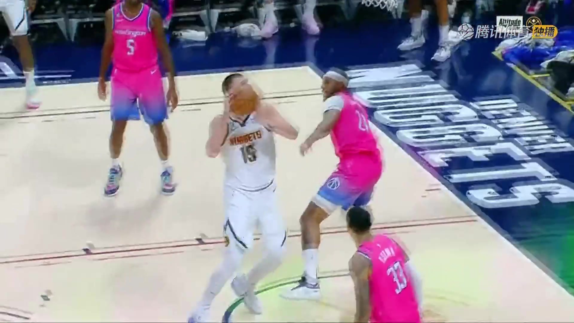 這效率要沖三連MVP？約基奇20中17爆砍43分14板8助5斷皆全隊最高（約基奇砍32分20籃板10助攻）