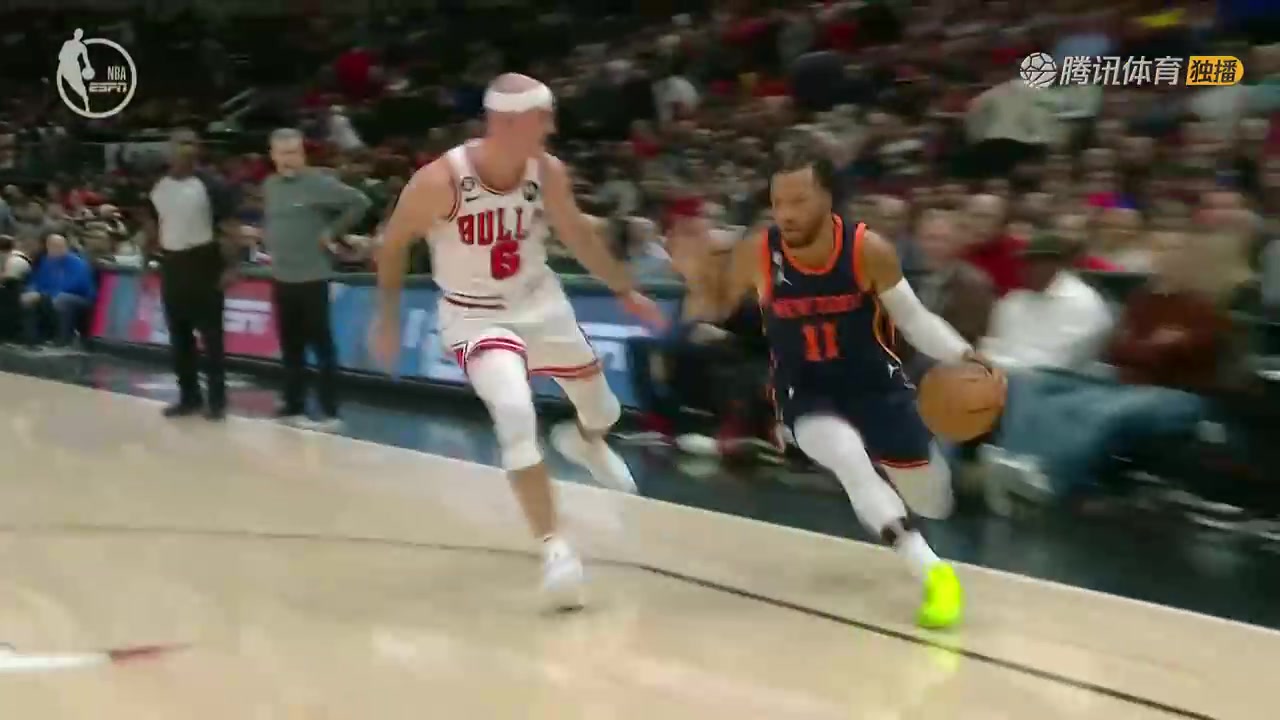 秀啊！布倫森腳踝終結(jié)將卡魯索晃倒坐地！再三分殺死比賽（布倫森集錦）